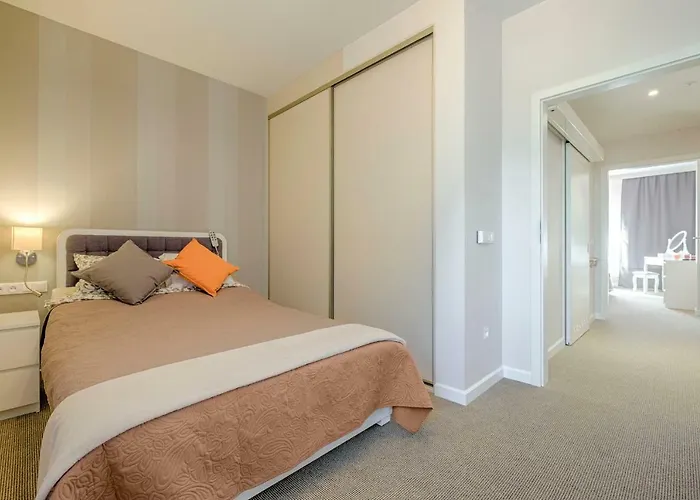 Hotel Przestronne Na Obrzeżach Warszawy - Senior